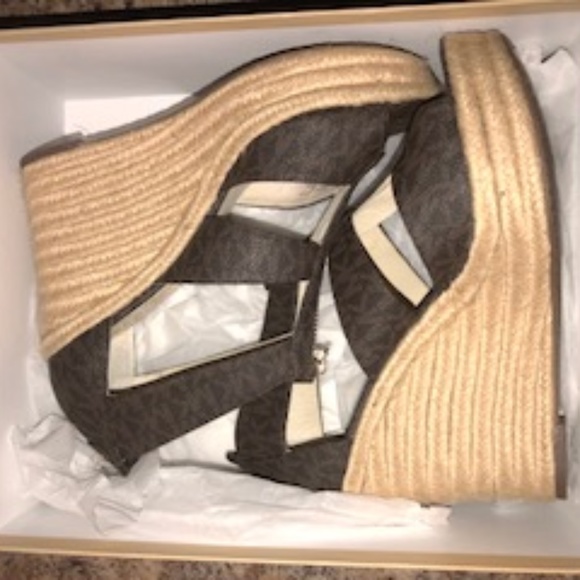 Michael Kors Wedges - Picture 1 of 4
